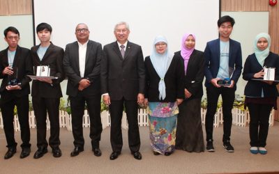 ‘Team One’ juarai Kategori Pelajar Pertandingan B{CODE}